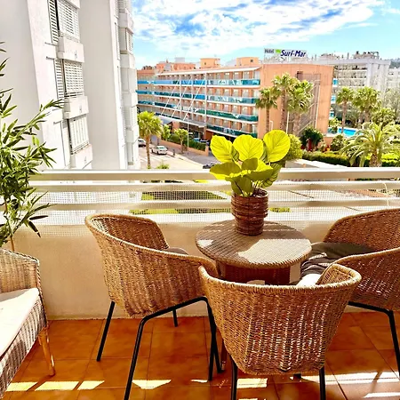 LA MER BLEUE, Boutique Apartament with free parking, full equipped in Fenals Beach-3