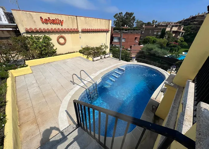 Apartaments Monjardi Lloret de Mar