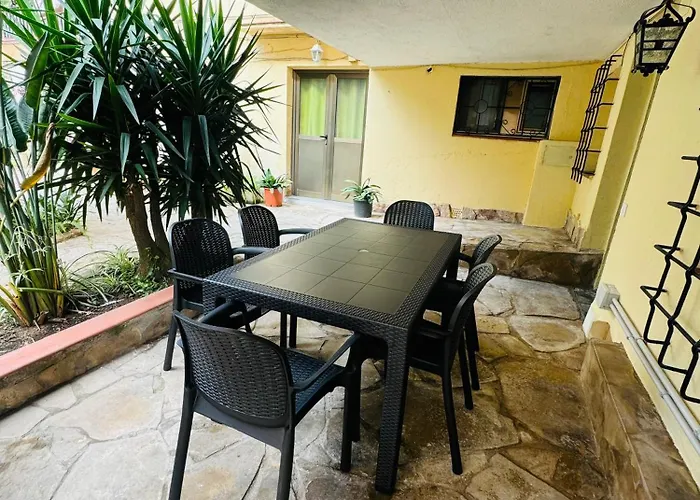 Appartement Piso Con Jardin, De Playa Fenals à Lloret de Mar