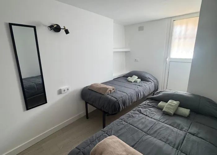 Appartement Piso Con Jardin, De Playa Fenals à Lloret de Mar
