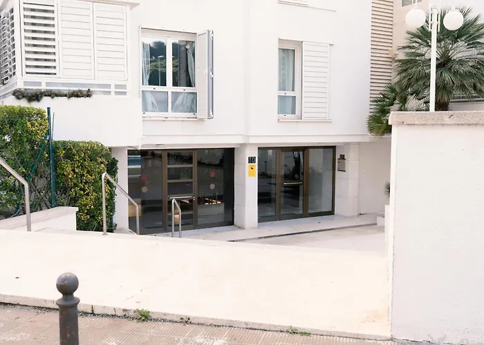 Seahomes Vacations - Coral Sun In Fenals Beach Lloret de Mar