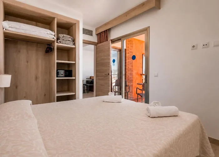 Marina Beach Apartaments - Sea Views In The Heart Of Lloret Lloret de Mar