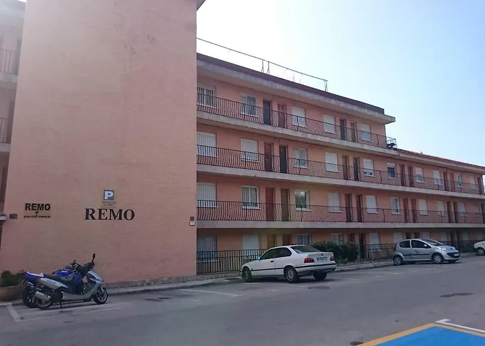 Remo Apartment - Views, Terrace & Pool Lloret de Mar